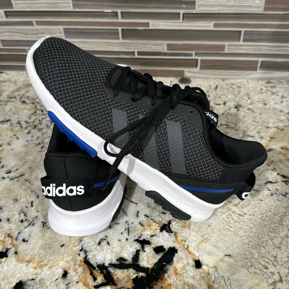 Boys dark gray size 6 barely worn